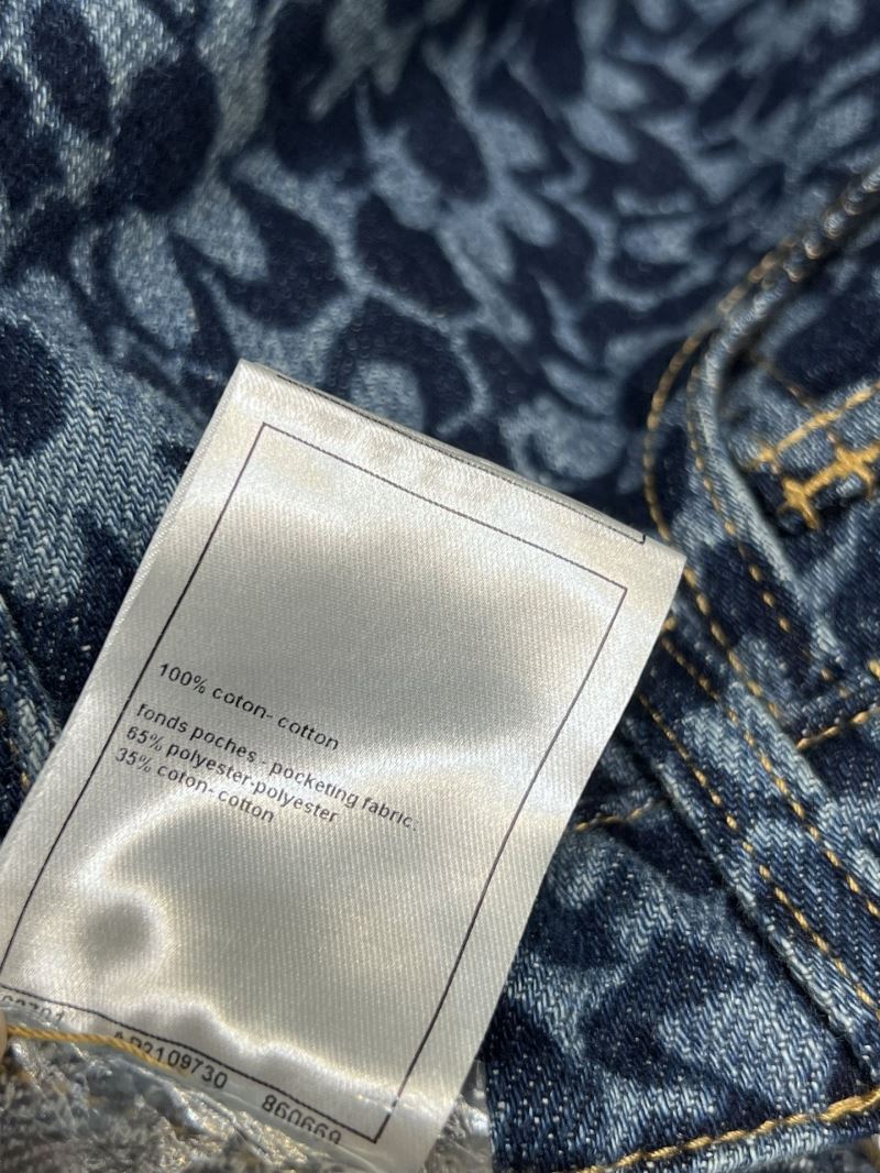 Chanel Jeans